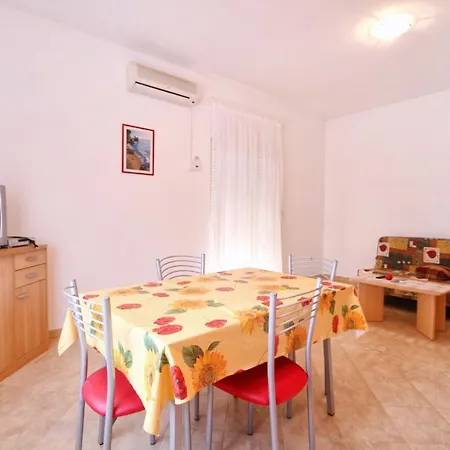 Davor Apartment