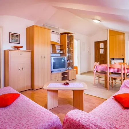 Davor Apartment
