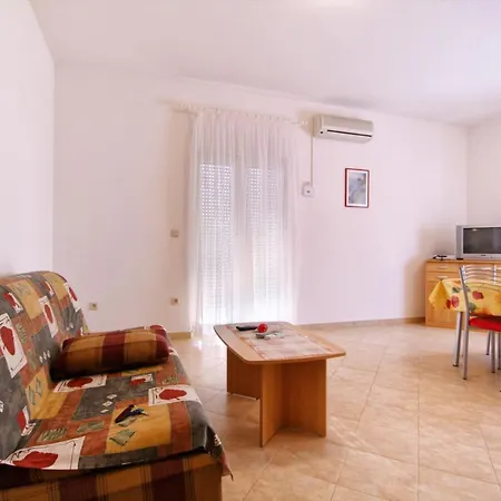 Davor Apartment